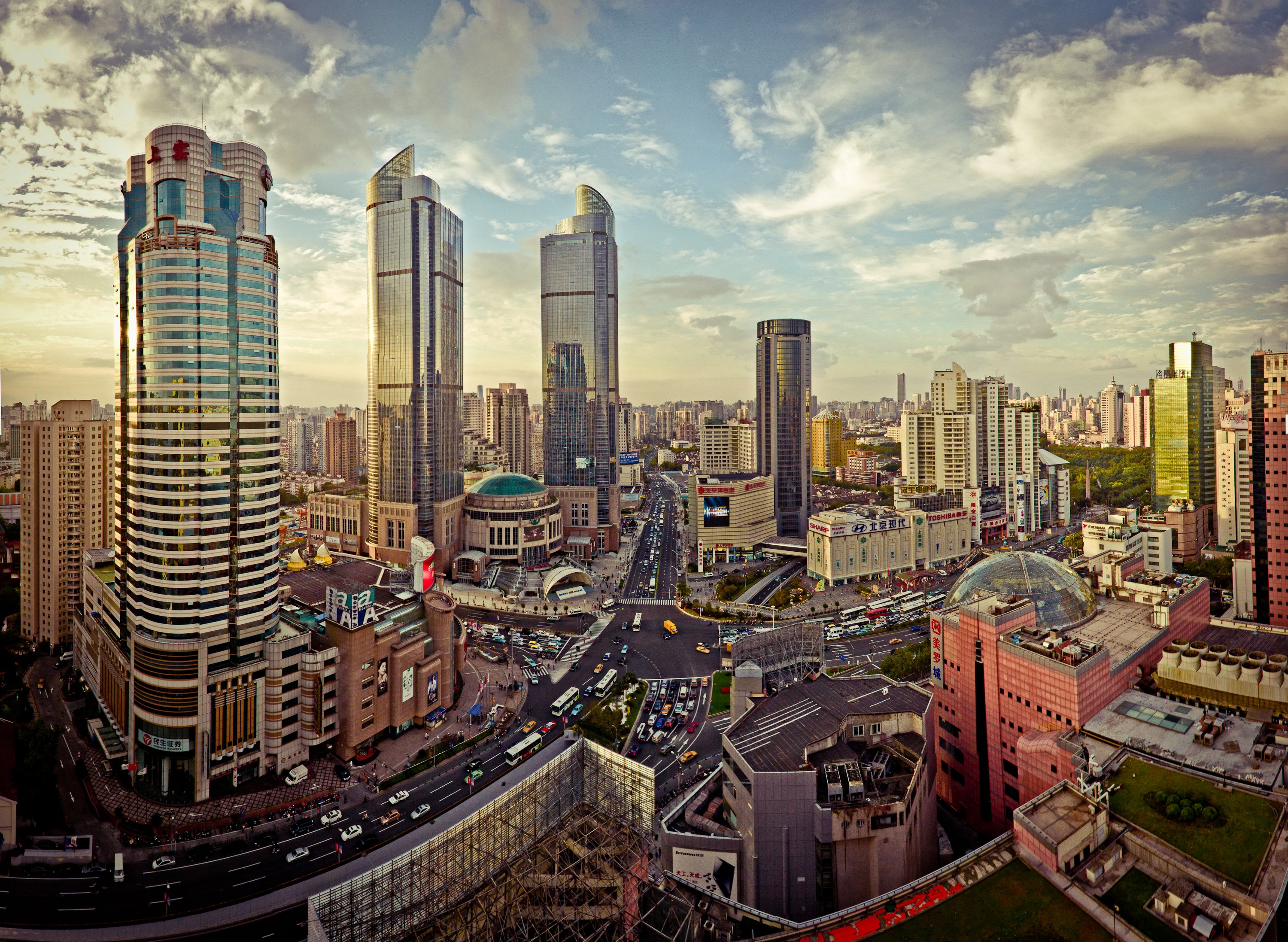 Шанхай - самый крупный город-конгломерат в Китае и один из самых крупных городов мира / ©Flickr