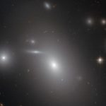 Спящий гигант NGC 4889 скрывает одну из самых массивных черных дыр