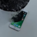 iPhone 6s vs расплавленная смола