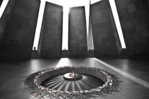 памятник жертвам геноцида