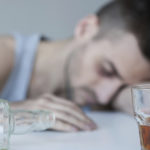 Ученые: трудоголизм – причина алкоголизма