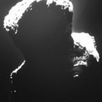 Зонд Rosetta показал темную сторону кометы