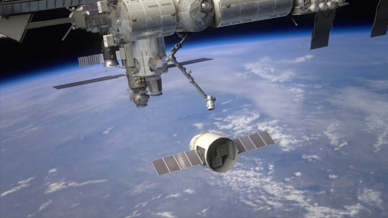 02-iss_grapple_arm