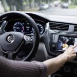 Volkswagen свяжет автомобили и дверные звонки