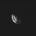 Рядом с Сатурном нашли гигантский космический «пельмень»