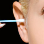 Статистика подтвердила опасность ватных палочек для чистки ушей