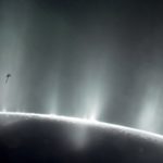 Сброс жидкостей с МКС сравнили с гейзерами на спутнике Сатурна