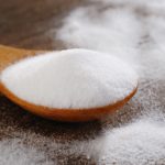 Почему соль делает еду вкуснее