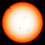 Астрономы заметили уменьшение размеров Солнца в периоды высокой активности