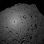 JAXA опубликовала видео бомбардировки Hayabusa2 поверхности астероида Рюгу