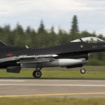 ВВС США получат необычный черный F-16-«агрессор»