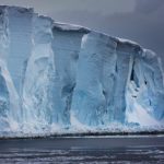 В Антарктиде от ледника откололся айсберг весом в 315 миллиардов тонн