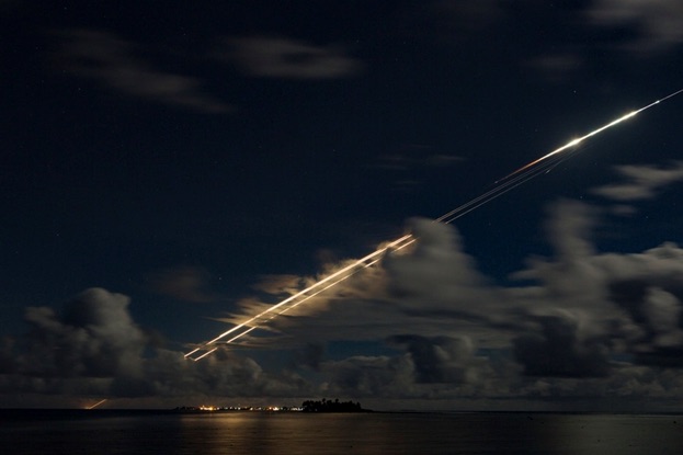 Падение трёх боеголовок межконтинентальной баллистической ракеты