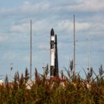 Rocket Lab впервые вернула ступень ракеты Electron после запуска