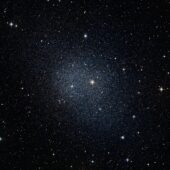 Карликовая галактика в созвездии Печь