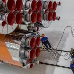 Российскую сверхтяжелую ракету для полета на Луну хотят сделать многоразовой