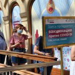 Почти половина опрошенных россиян одобрили обязательную вакцинацию от коронавируса