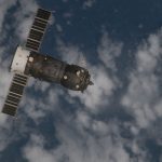 На пути к МКС «Прогресс МС-17» пройдет в настораживающей близости от двух фрагментов космического мусора, произведенных SpaceX