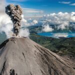 Отслоившиеся куски земной коры вызвали мощную вулканическую активность на Камчатке