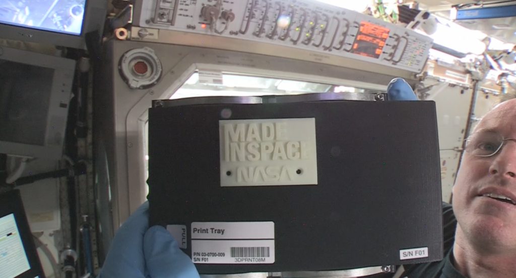 На МКС впервые напечатали деталь при помощи 3D-принтера – иллюстрация к материалу на Naked Science