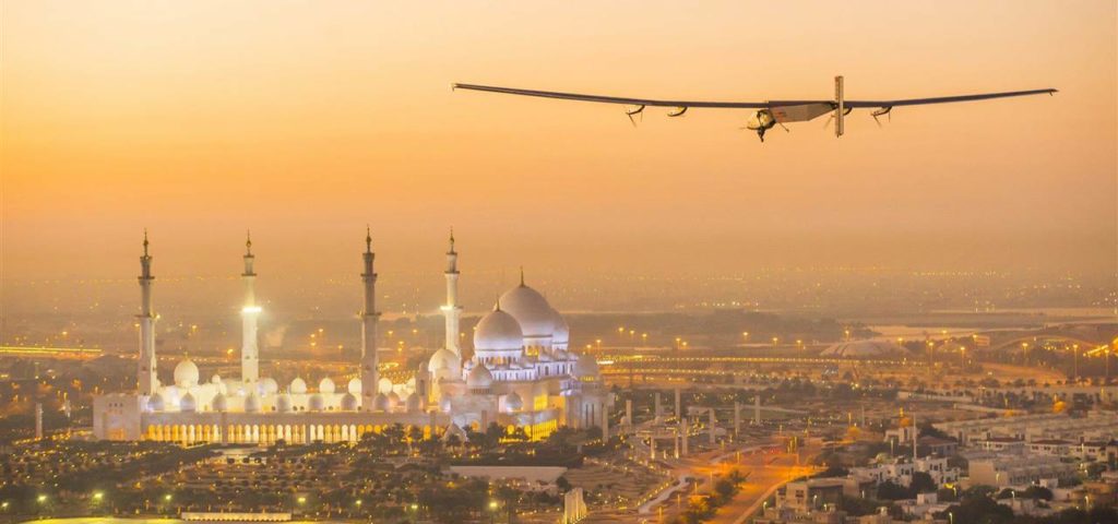 Solar Impulse 2 отправился в кругосветный полет – иллюстрация к материалу на Naked Science