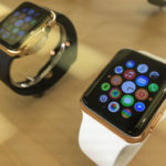 Apple Watch в России продают почти за два миллиона
