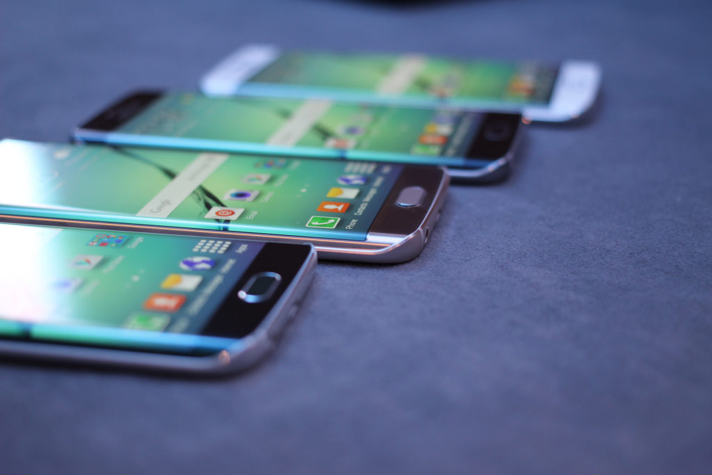 Samsung бесплатно раздаст смартфоны владельцам iPhone – иллюстрация к материалу на Naked Science
