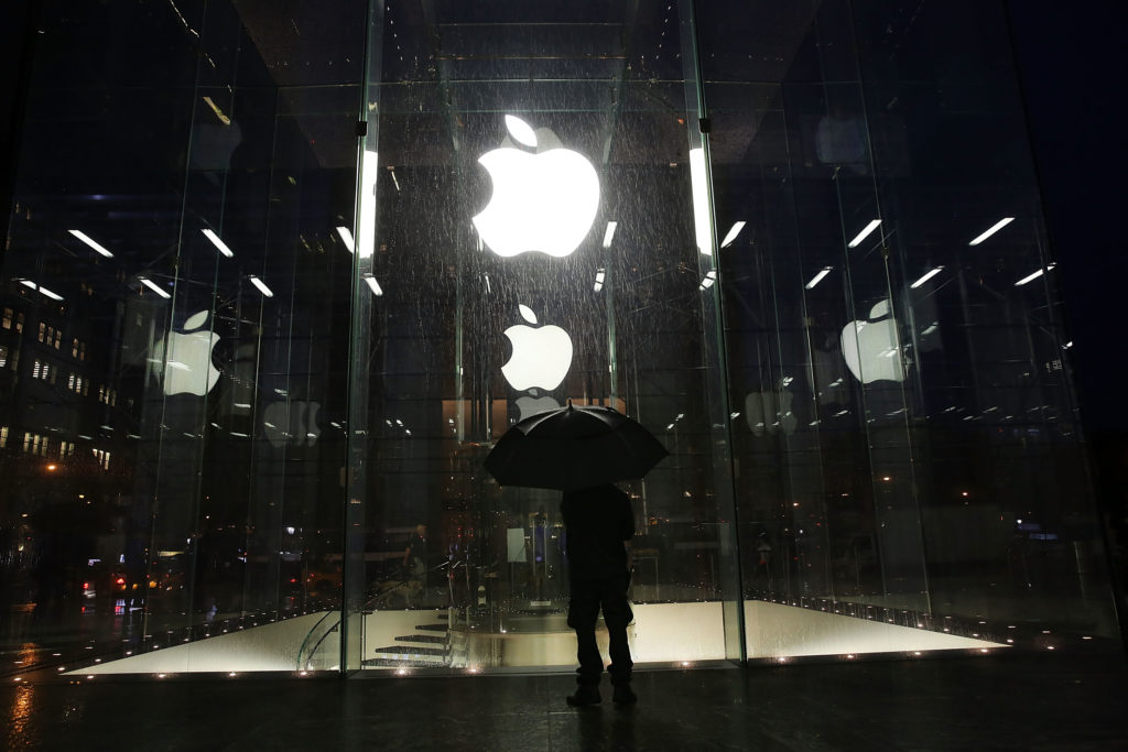 Apple оштрафовали на $533 млн за неправомерное использование патентов – иллюстрация к материалу на Naked Science
