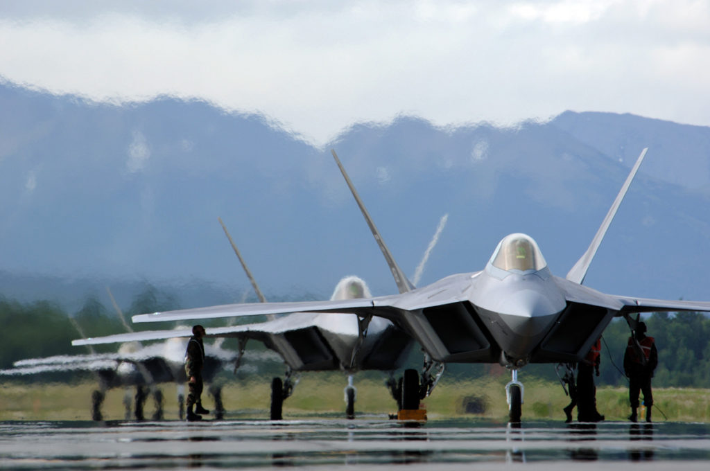 СМИ: американцы впервые применили F-22 в бою – иллюстрация к материалу на Naked Science
