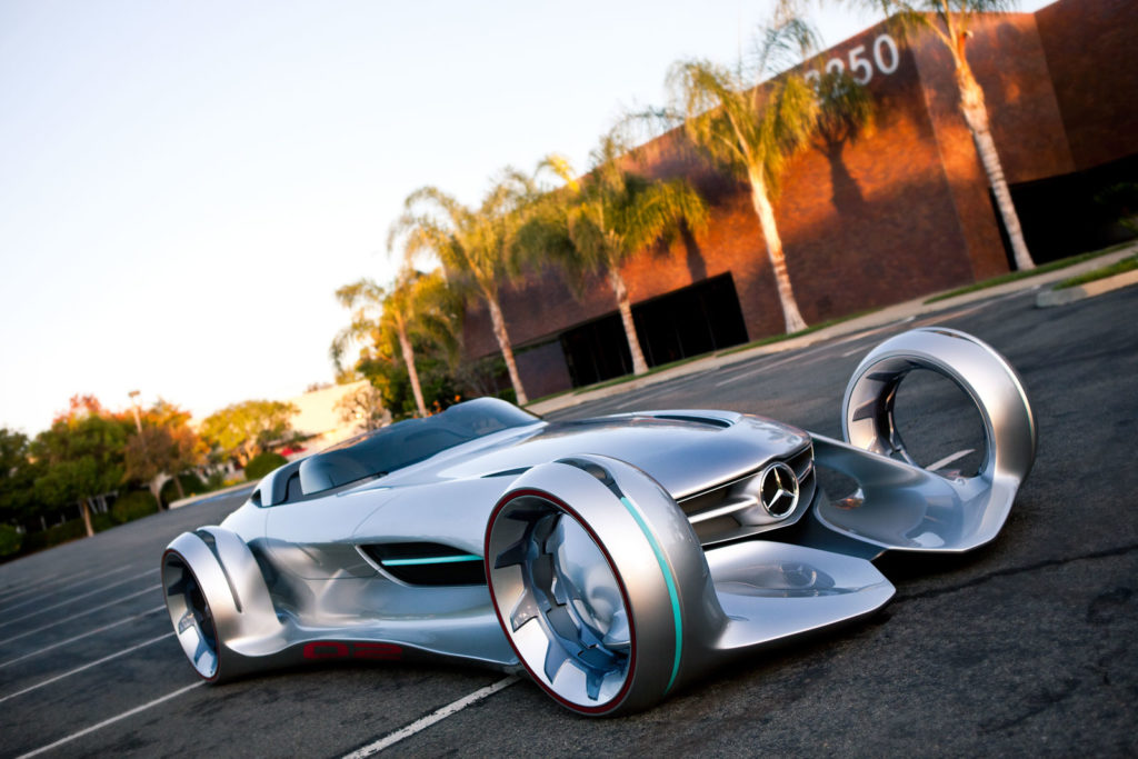 Ирреальный концепт Mercedes-Benz Silver Arrow – иллюстрация к материалу на Naked Science