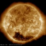 Огромная корональная дыра обнаружена на Солнце