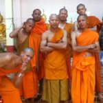 Потерянный iPod «выложил» в Сеть личную жизнь монахов