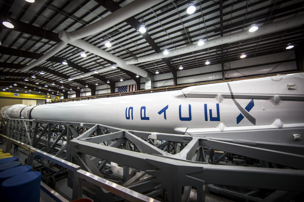 Запуск ракеты SpaceX в последний момент был отменен – иллюстрация к материалу на Naked Science