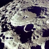 581px-Moon_Dedal_crater