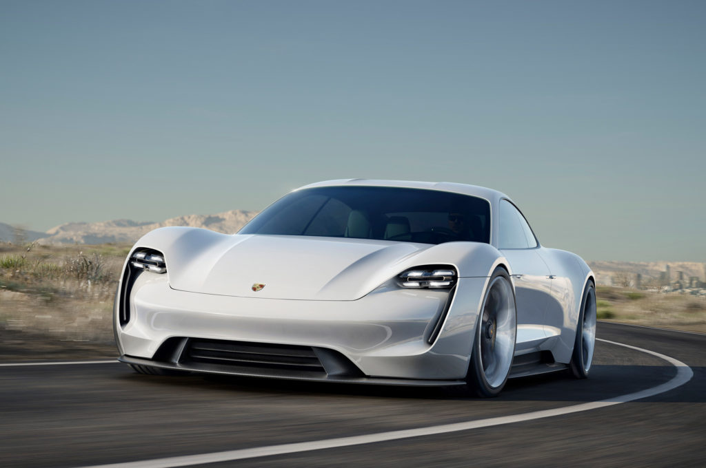 Porsche показала концепт шикарного электрокара Mission E – иллюстрация к материалу на Naked Science