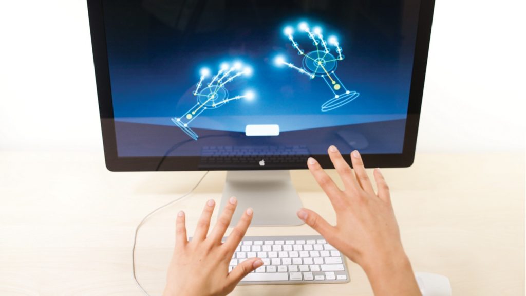 Виртуальная реальность: Leap Motion совместили с Oculus Rift – иллюстрация к материалу на Naked Science
