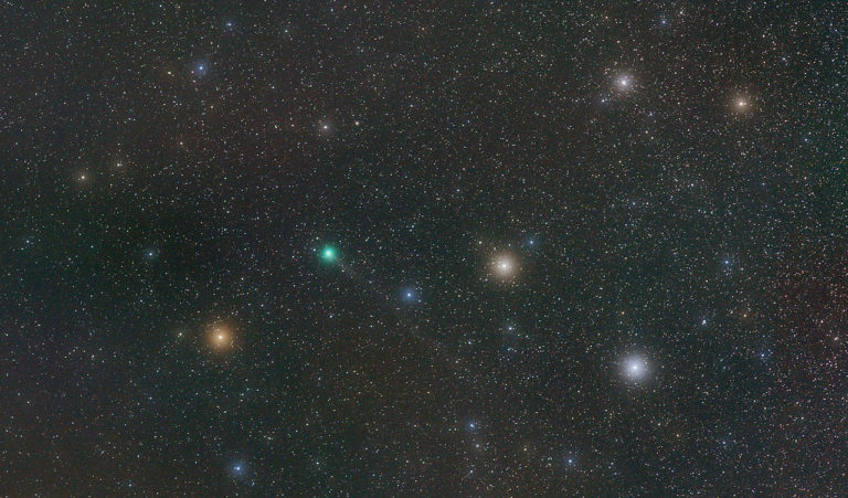Comet_-_2014_Q2_-_Lovejoy