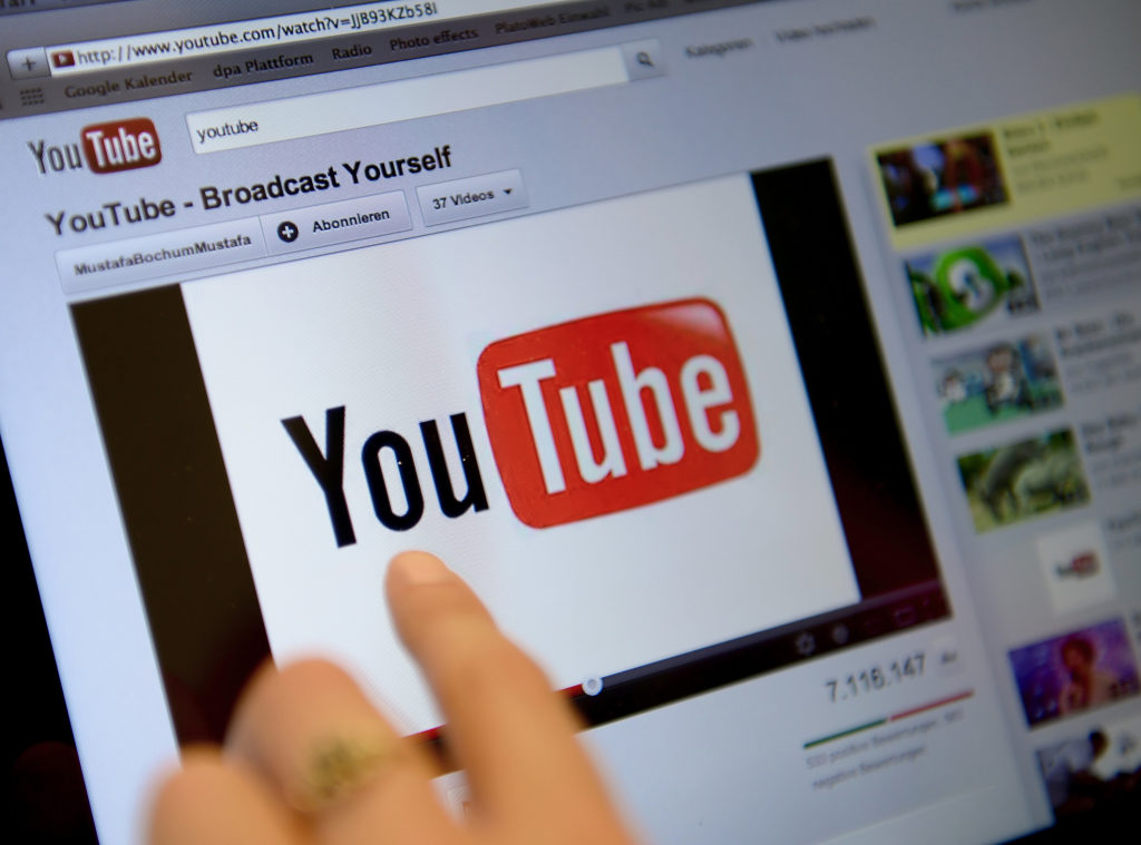 YouTube попал под прикрытие – иллюстрация к материалу на Naked Science