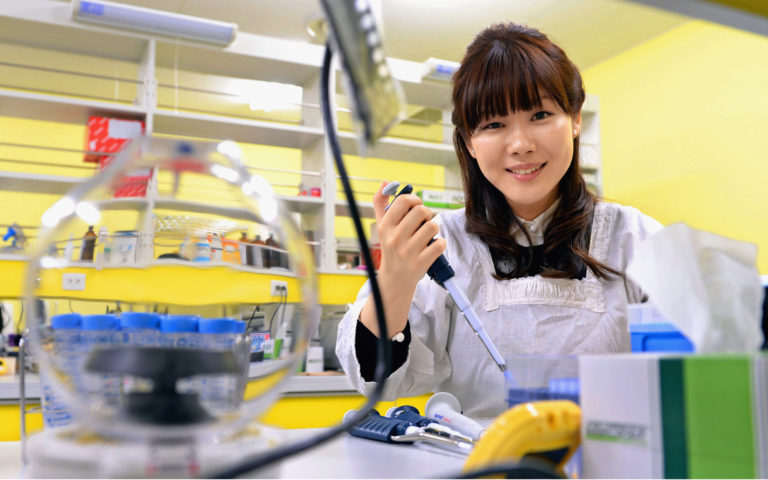 Japan_stem_cell_research_Obokata_Riken_033114