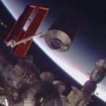 Астронавты на МКС организовали стоянку для «космических такси»