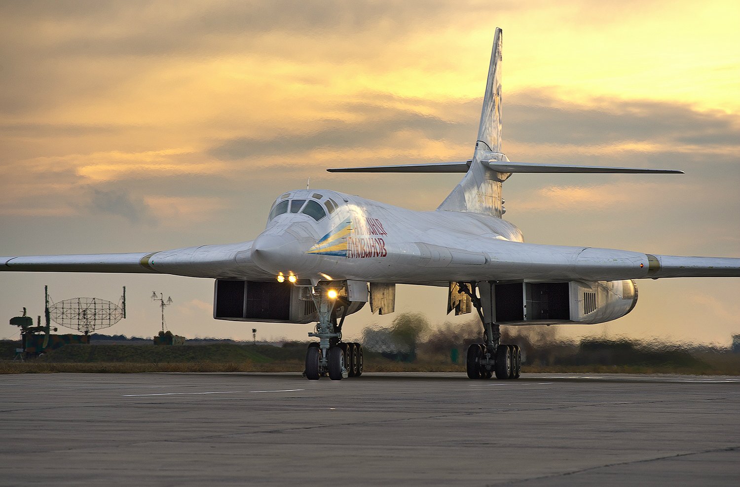Tupolev Tu-160 (11_001500987
