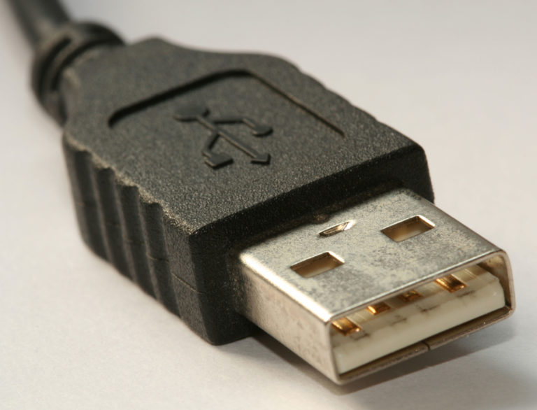 Type_A_USB_Connecter_alt