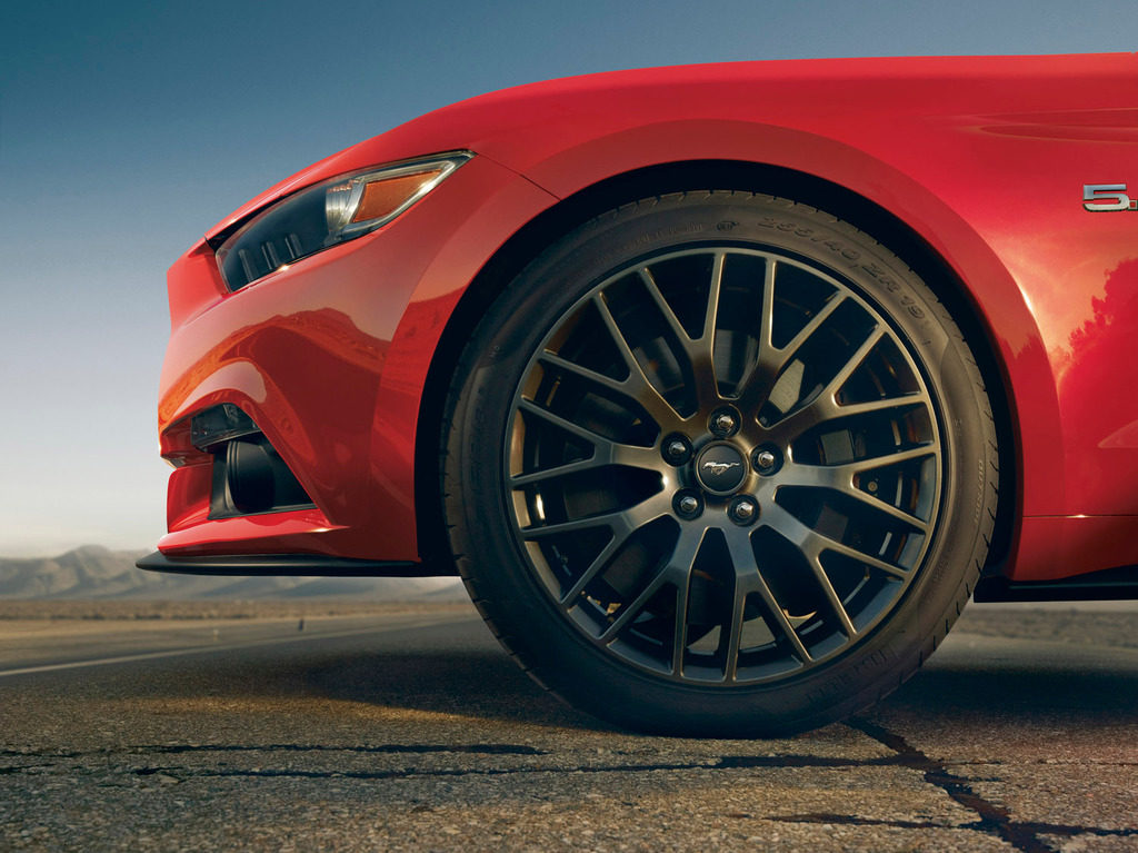 Mustang нового поколения от компании Ford уже в 2015 году – иллюстрация к материалу на Naked Science