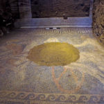 В греческой гробнице обнаружили мозаику возрастом более 2300 лет