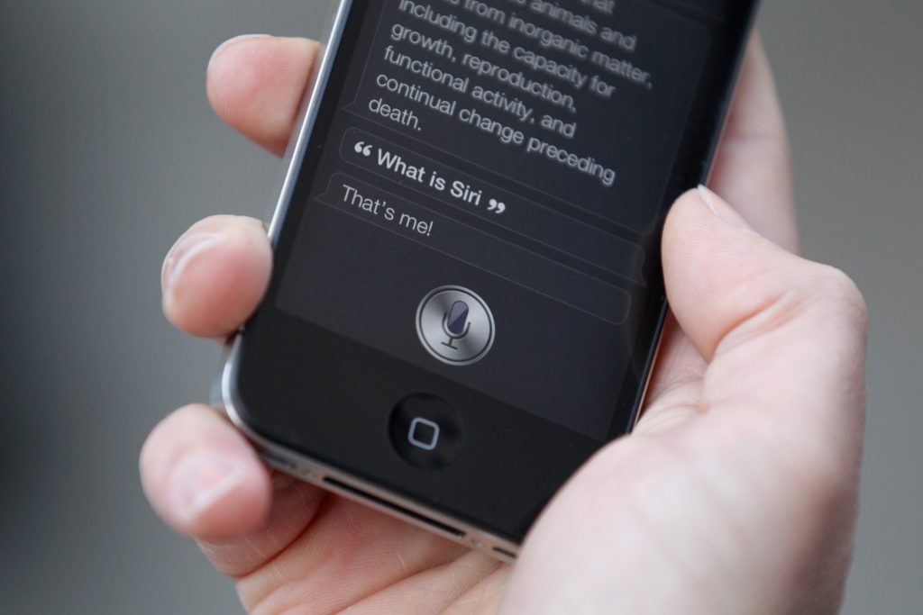 Siri получит русский язык в iOS 8.3 – иллюстрация к материалу на Naked Science