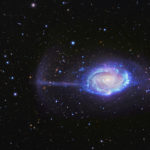 Астрономы исследовали поведение галактики-«каннибала»