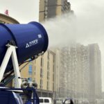 Чтобы остановить ядовитый смог, китайские власти включили туманные пушки