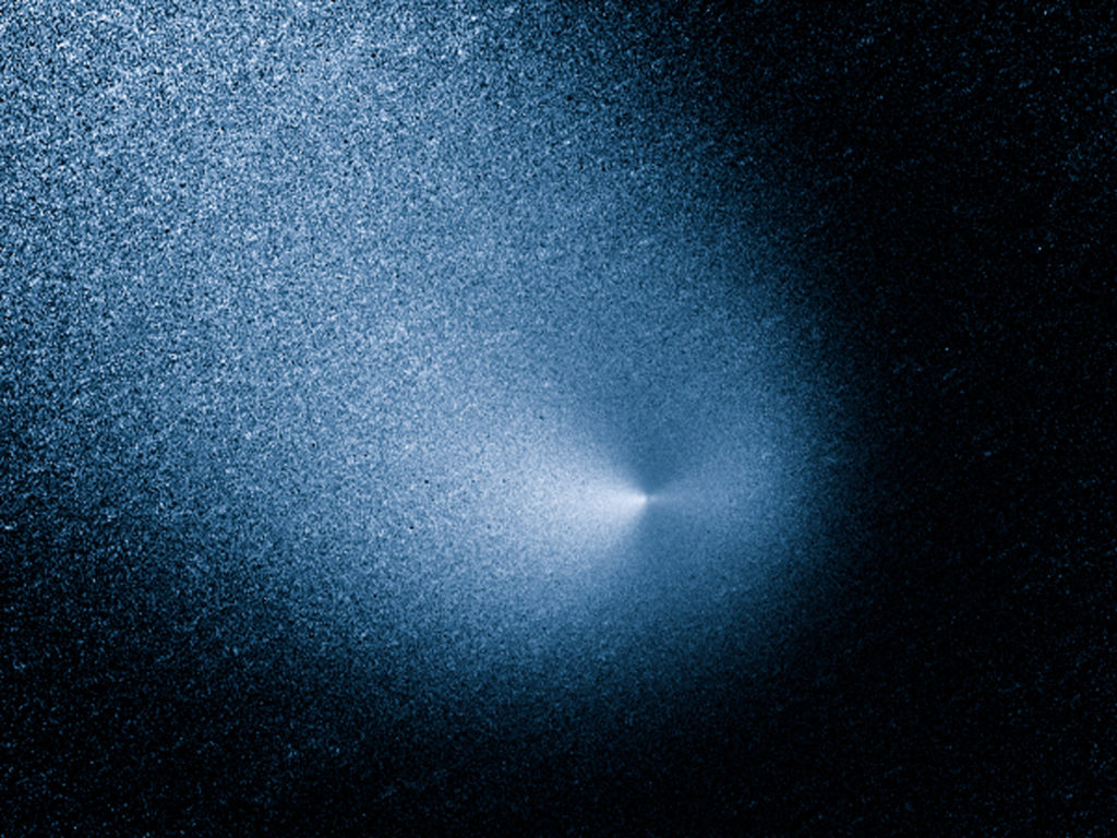 Какую угрозу несет комета Siding Spring? – иллюстрация к материалу на Naked Science