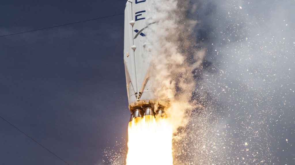 Ракета Falcon 9 выведет на орбиту первый туркменский спутник – иллюстрация к материалу на Naked Science