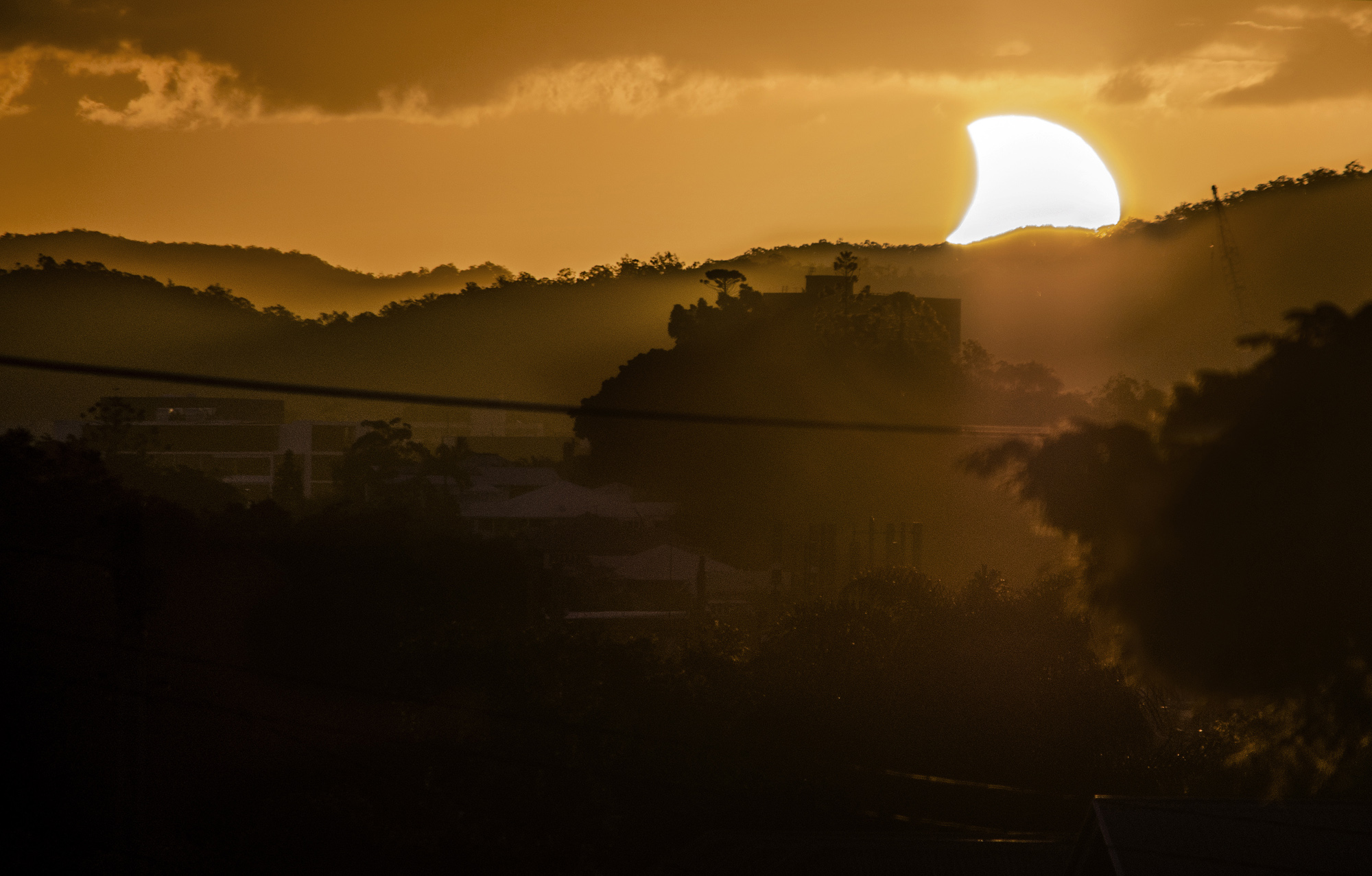 partial-solar-eclipse-cj-armitage-brisbane-australia